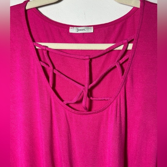 Jodifl Hot Pink Criss Cross Knot Hem Top size Large - Picture 6 of 7